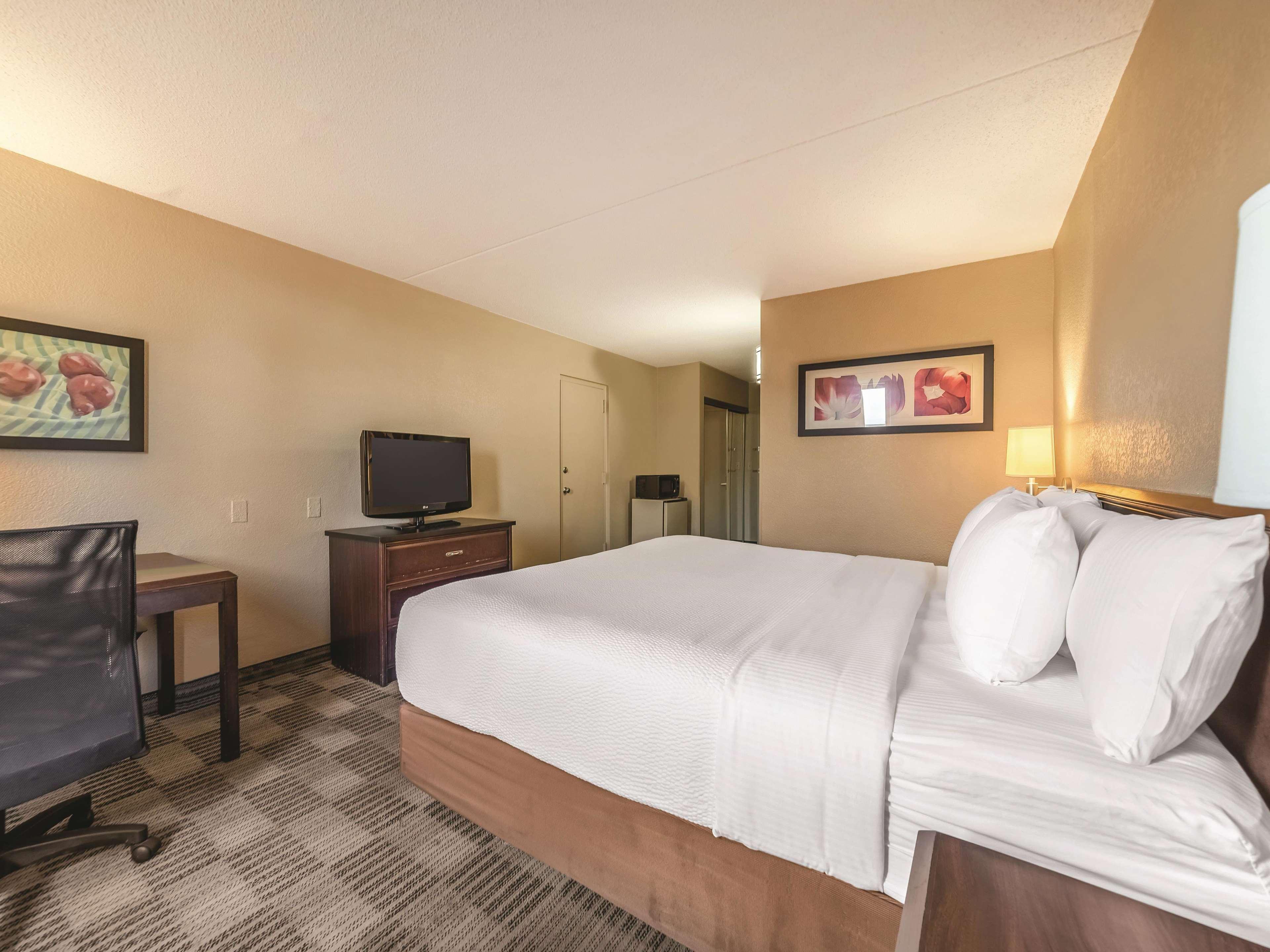 Ramada Inn By Wyndham Fairfield Nj Kültér fotó