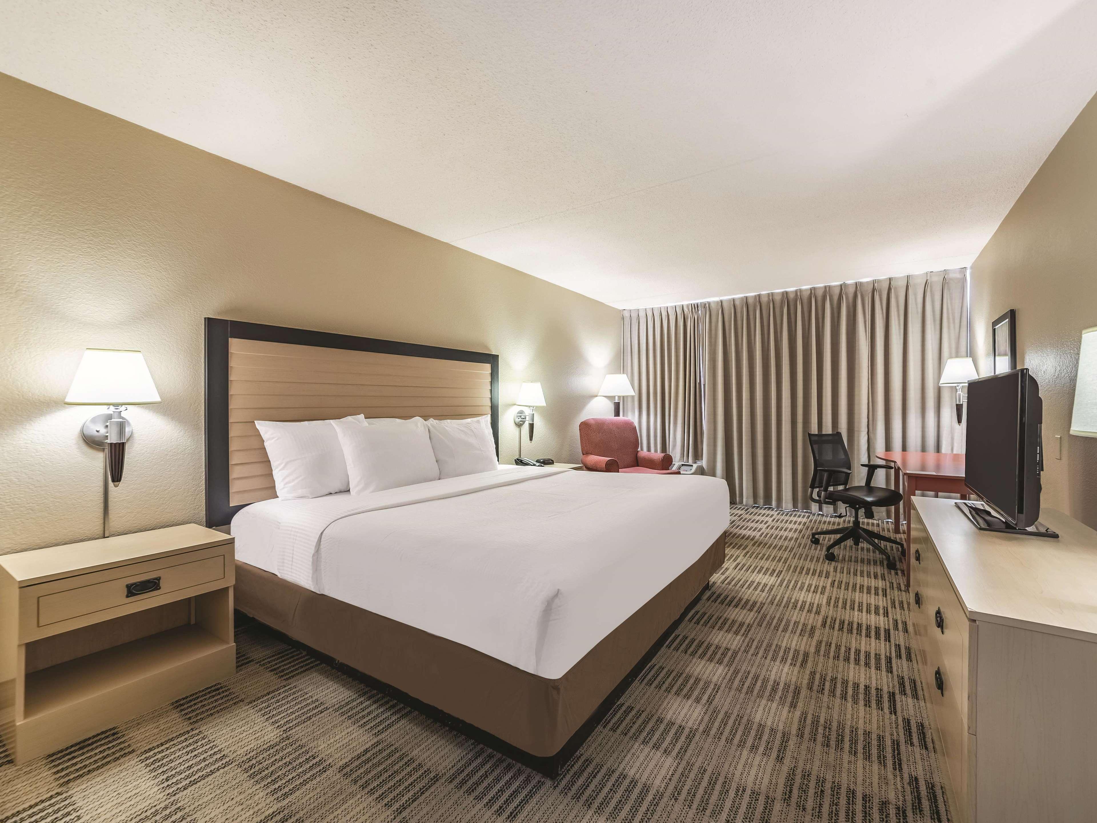 Ramada Inn By Wyndham Fairfield Nj Kültér fotó