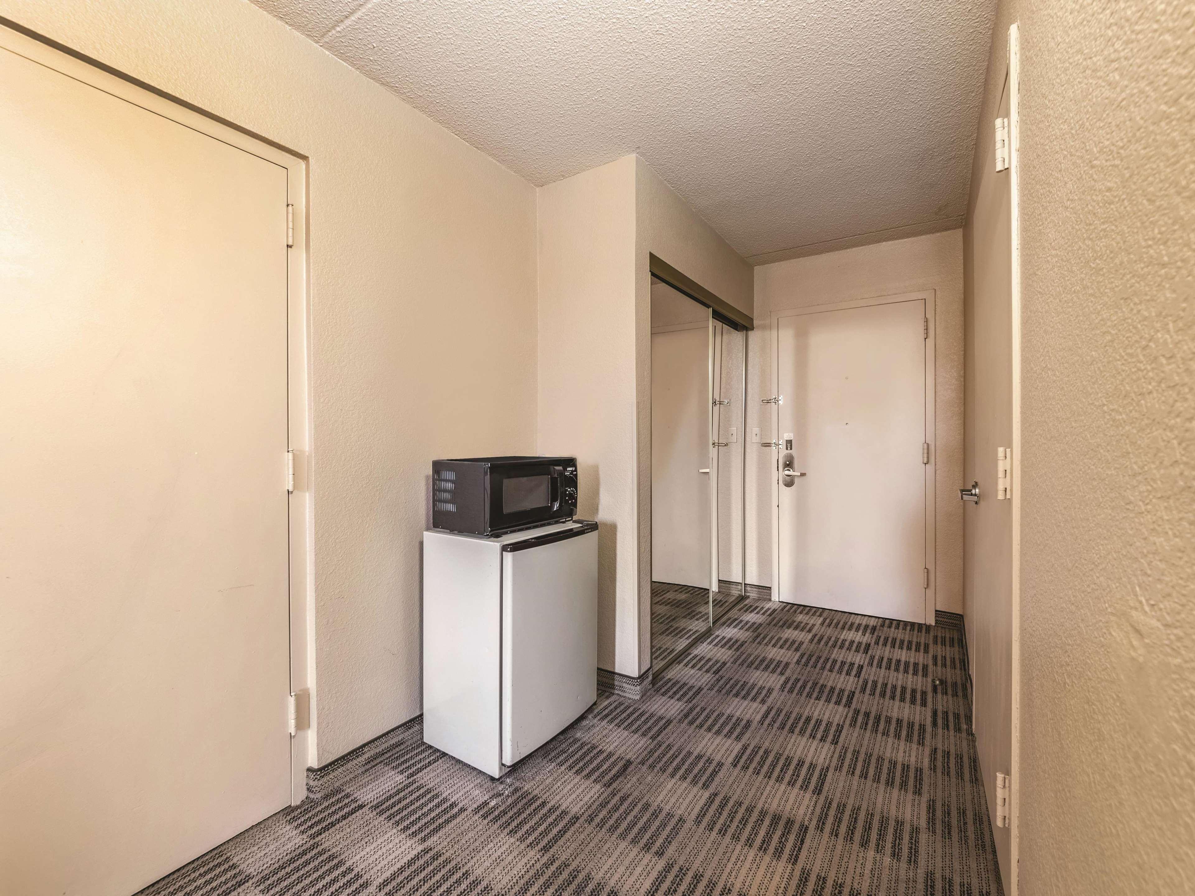 Ramada Inn By Wyndham Fairfield Nj Kültér fotó