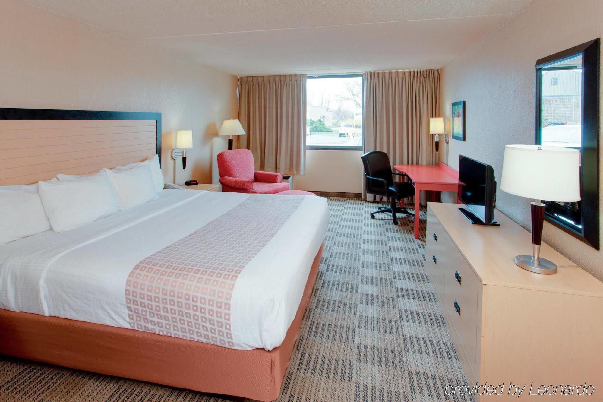 Ramada Inn By Wyndham Fairfield Nj Kültér fotó